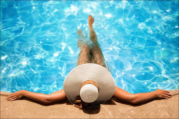 The Pros & Cons Of Saltwater Vs. Chlorine Pools
